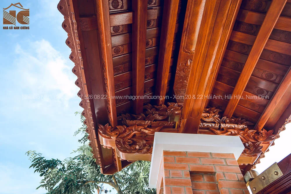 Chạm khắc thủ công tinh xảo