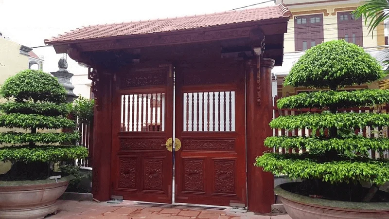 Những mẫu cổng gỗ đẹp nhất hiện nay