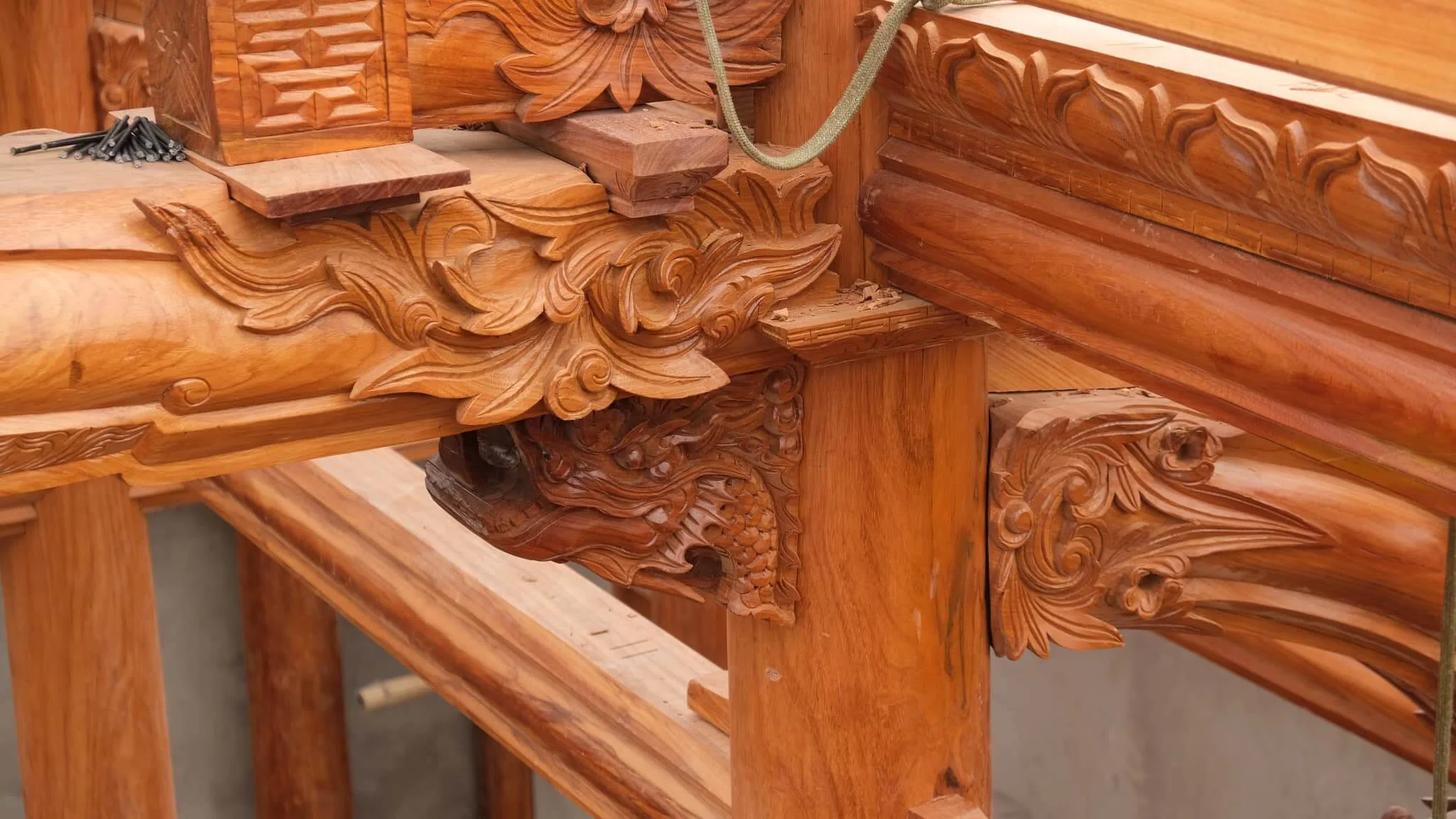 Xây dựng nhà gỗ cổ truyền