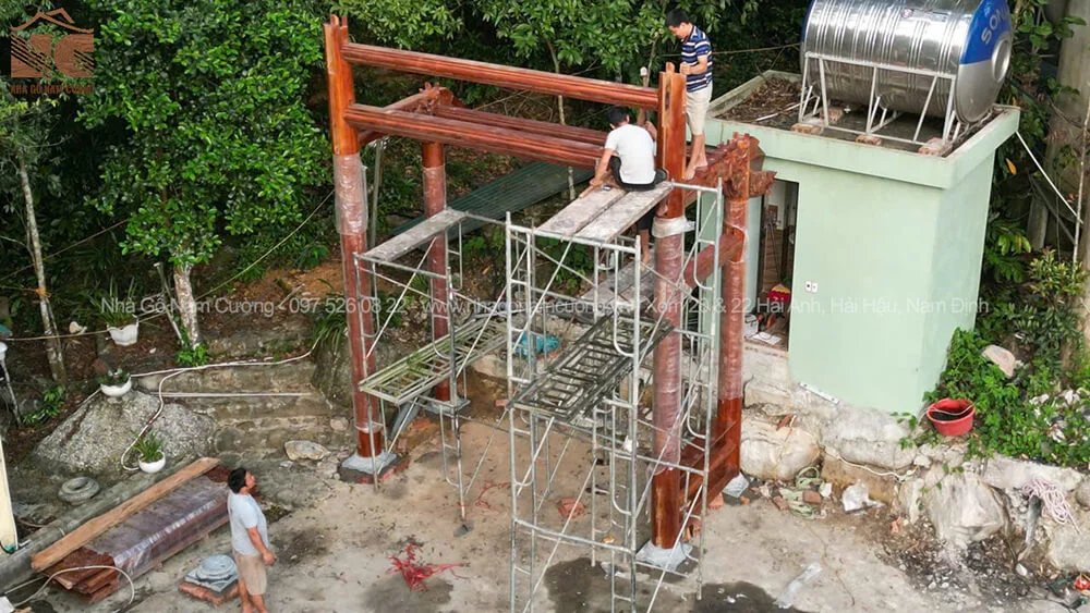lap-dung-nha-go-4-vi-3-gian-20-cot-tai-yen-tu-quang-ninh-7