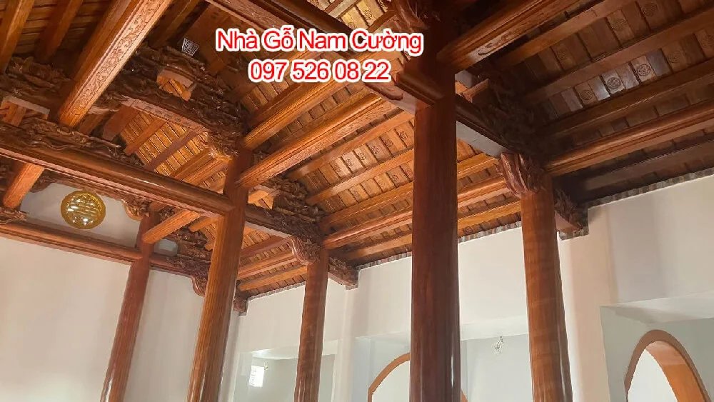 nha-go-3-gian-16-cot-homepage