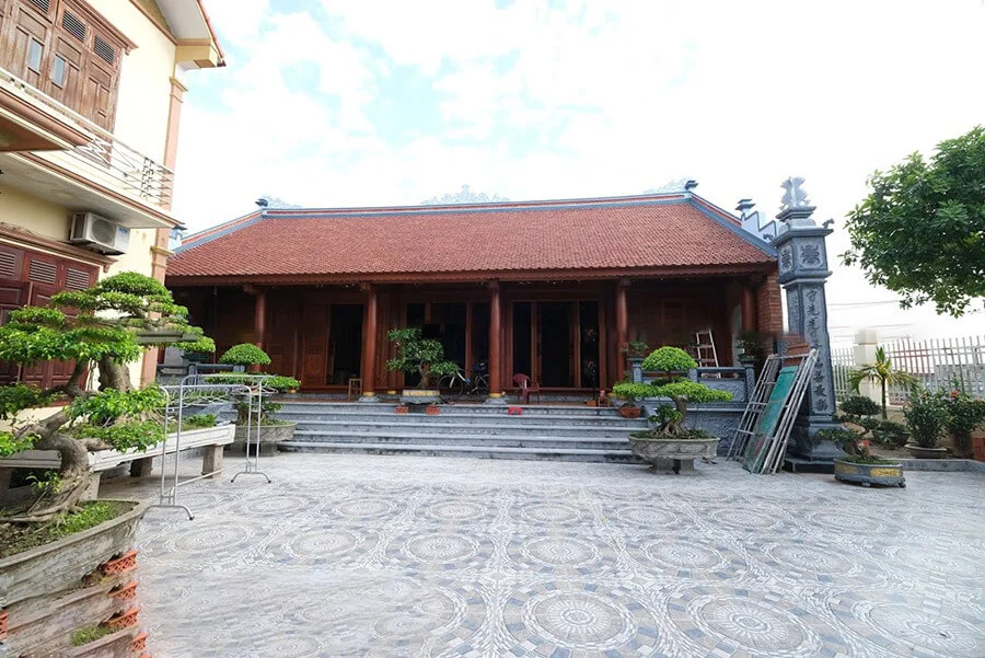 Kỹ thuật xây dựng và nghệ thuật chạm khắc tinh xảo