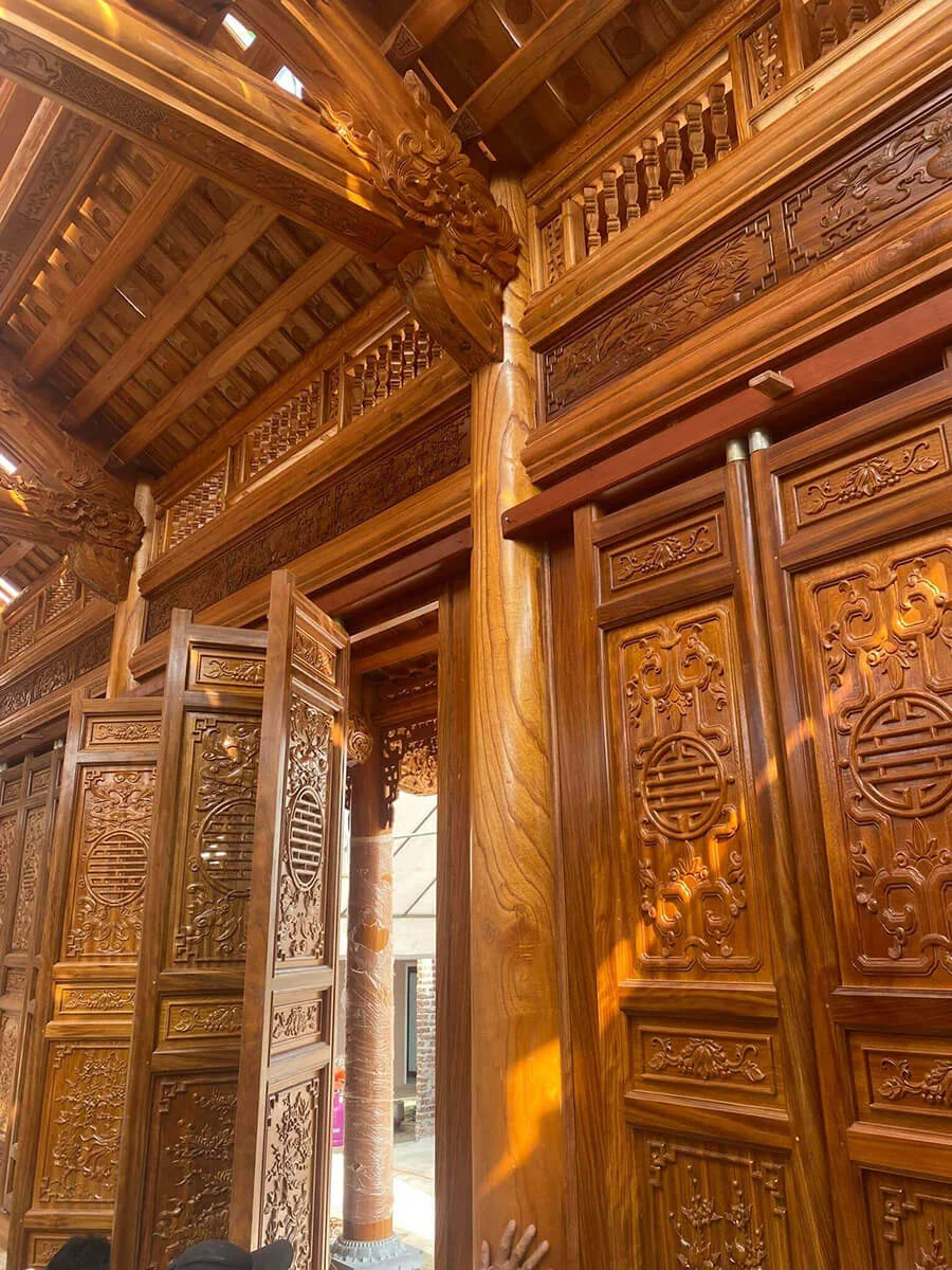 Nhà 3 gian gỗ xoan, cửa gỗ lim xanh Nam Phi