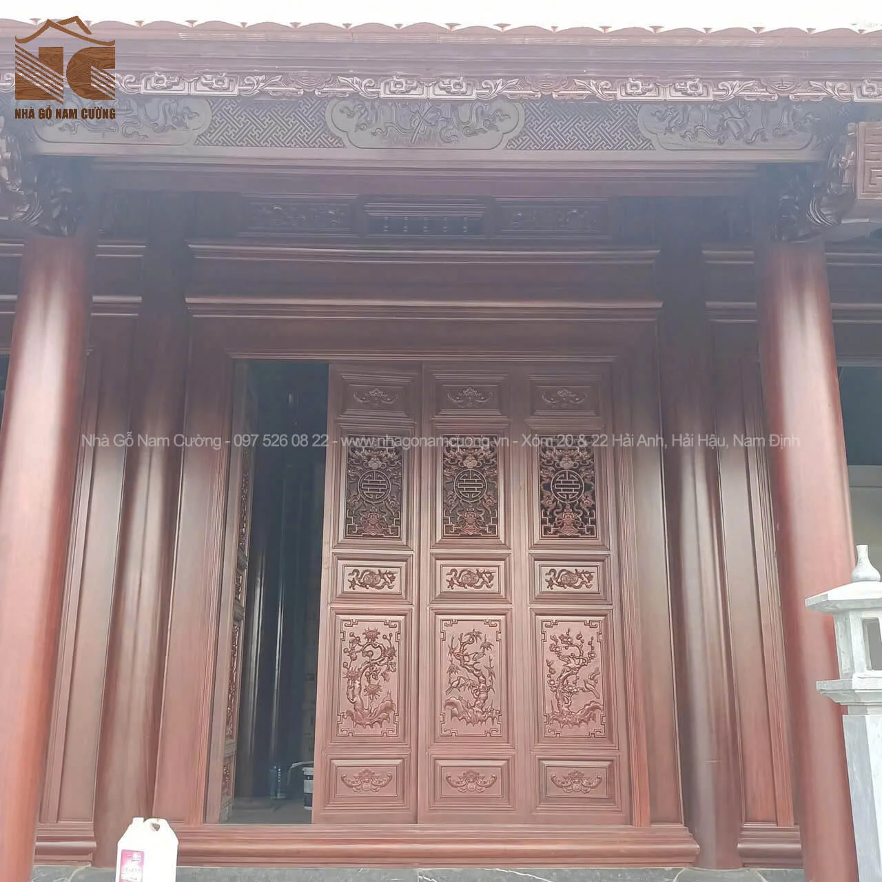 thi-cong-va-hoan-thien-nha-go-5-gian-22-cot-bang-go-lim-okan-8