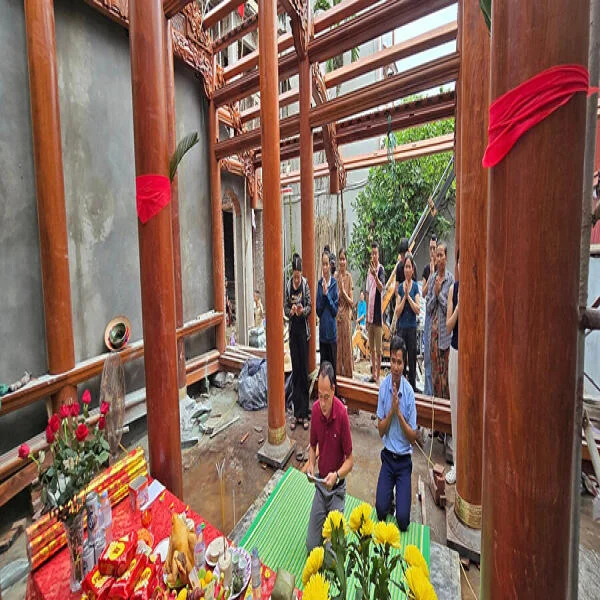 Lễ đặt nóc nếp nhà thờ gia tiên 3 gian trên quê hương Bắc Ninh