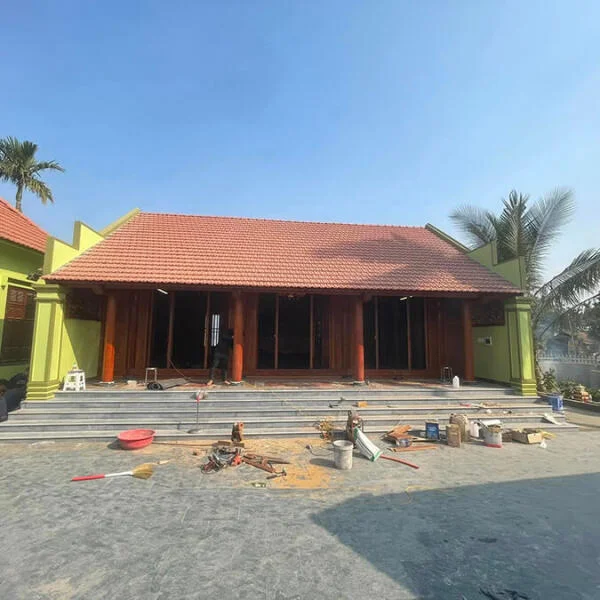 Nhà gỗ cổ truyền 3 gian tại Vĩnh Bảo, Hải Phòng – Chất liệu gỗ Lim xanh Nam Phi