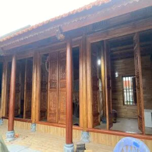 nha-go-3-gian-18-cot-9