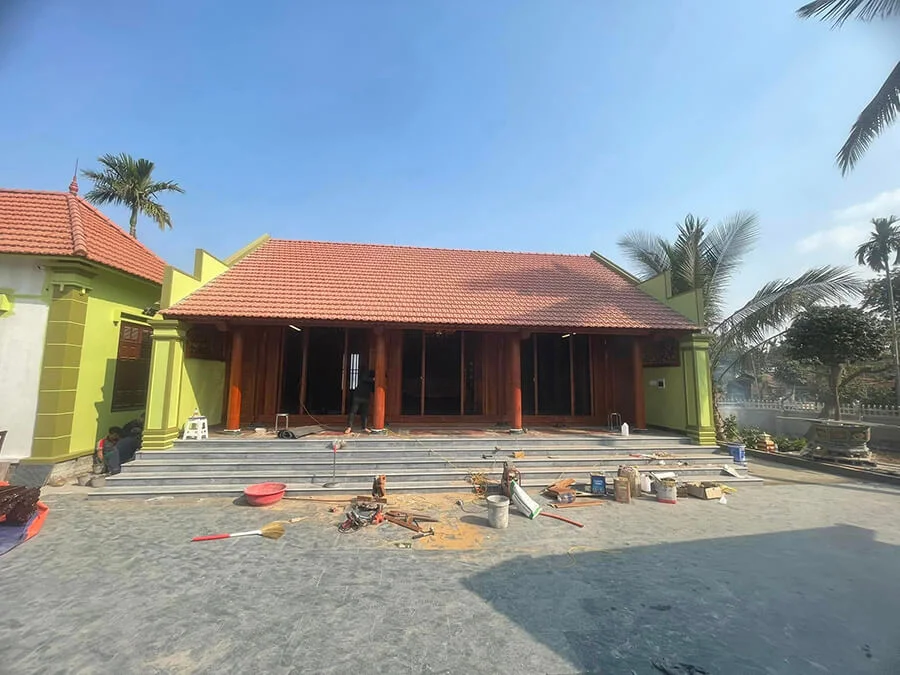 Nhà gỗ cổ truyền 3 gian tại Vĩnh Bảo, Hải Phòng – Chất liệu gỗ Lim xanh Nam Phi